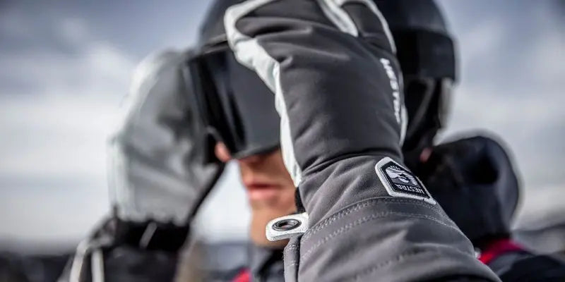 Ski gloves